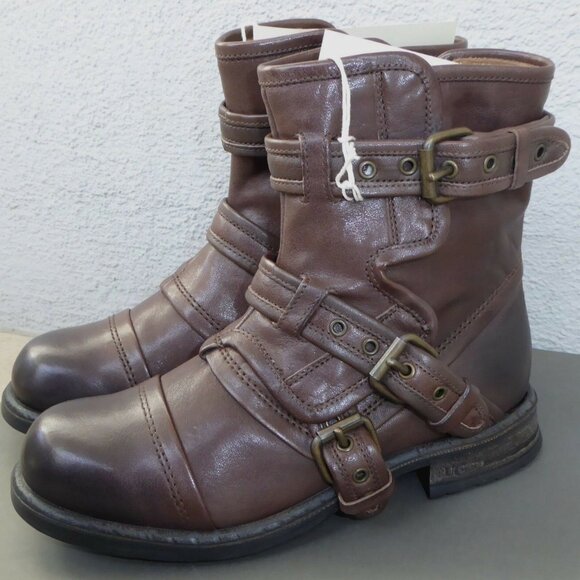 ❤️SALE UGG Italian Collection Elisabeta Moto Boots 5.5 NEW IN BOX - Picture 1 of 14